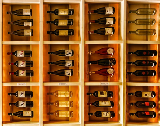 cave à vin de service
